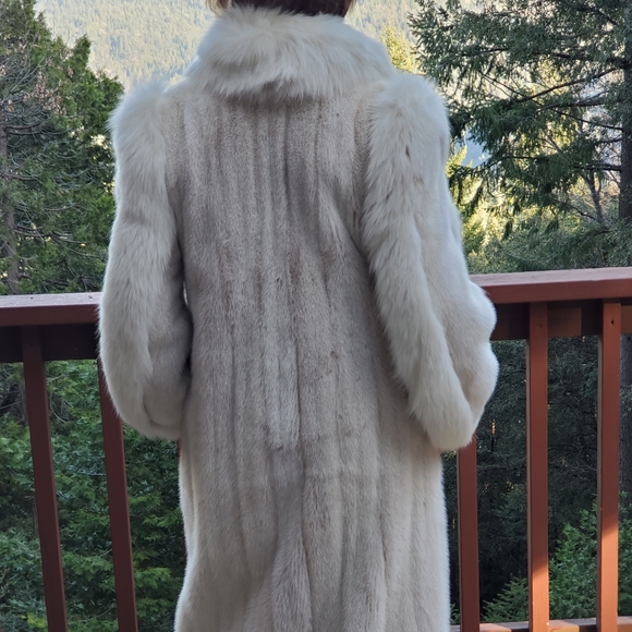 Full Length Blush Mink Coat by Edd Jacobs, Somper - Picture 2 of 8